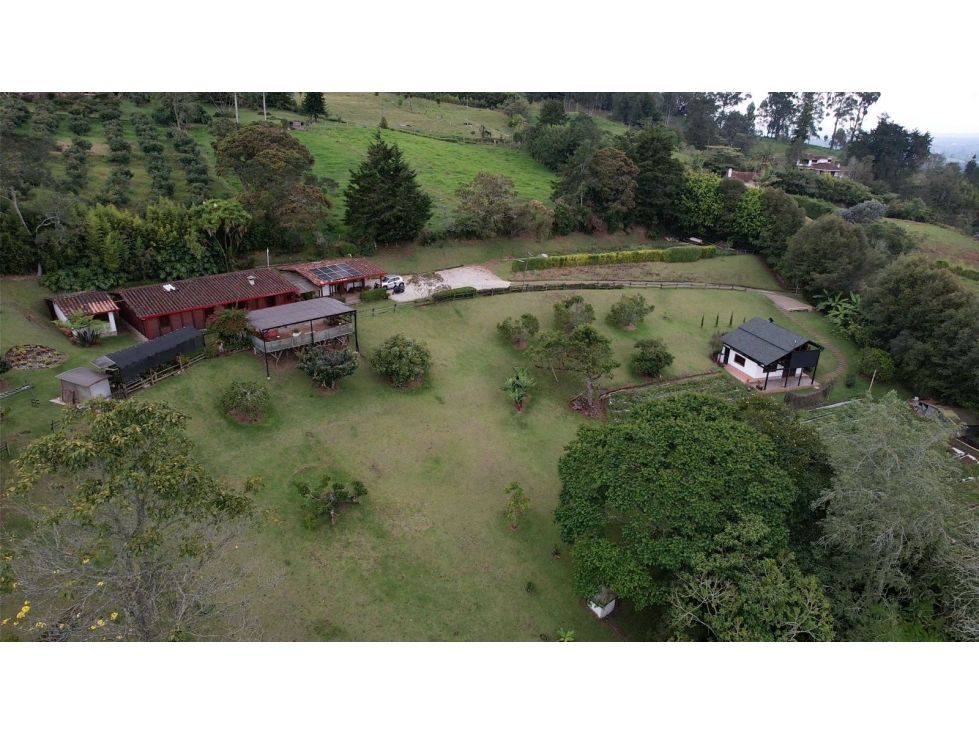 Finca en venta Antioquia La Ceja La Ceja 376 m2 Habitaciones 5 Baños 4 Garajes 5 Precio $2200000000