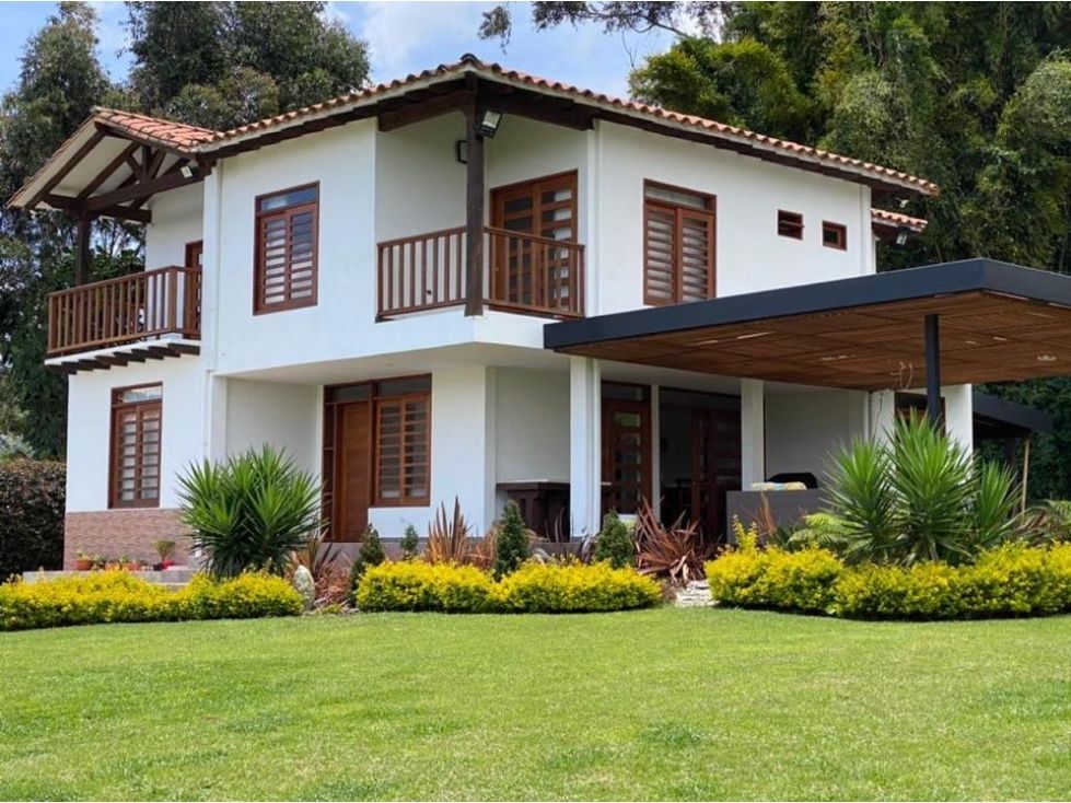 Casa en venta Antioquia El Carmen De Viboral El Centro 280 m2 Habitaciones 4 Baños 4 Garajes 3 Precio $1200000000