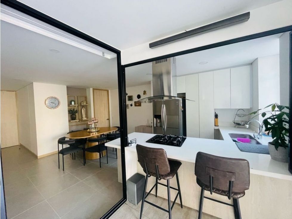 Apartamento en venta Antioquia Envigado Zona Centro 148 m2 Habitaciones 3 Baños 3 Garajes 2 Precio $1630000000