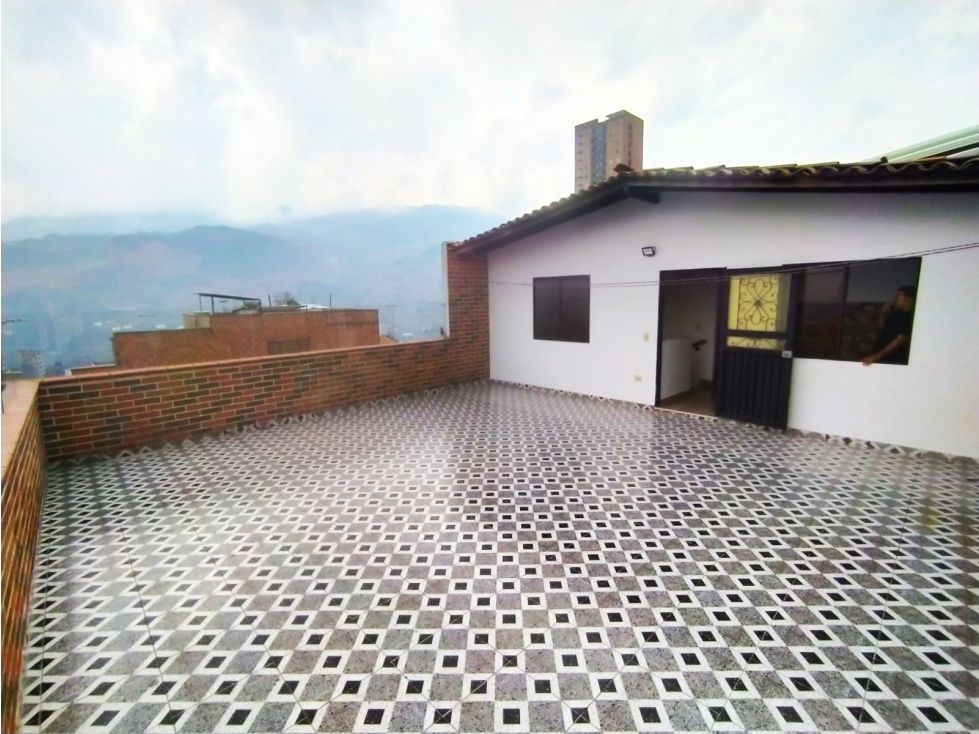 Apartamento en venta Antioquia Bello La Cabañita 200 m2 Habitaciones 4 Baños 4 Garajes 2 Precio $650000000