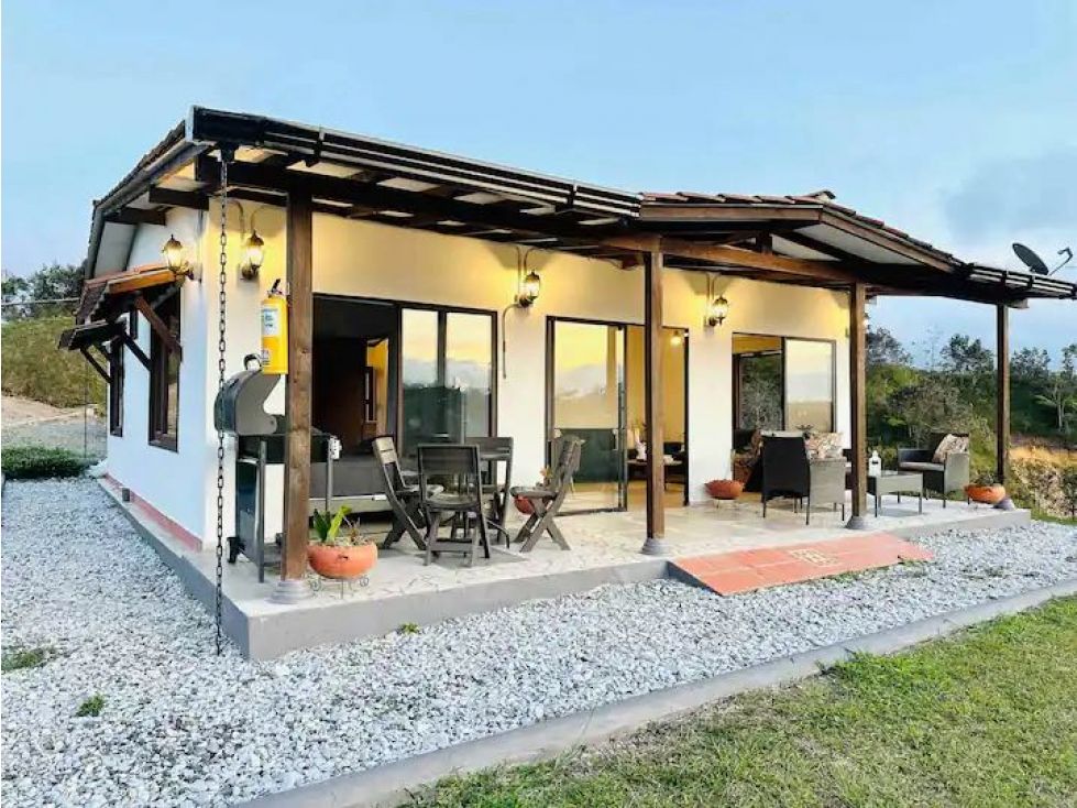 Casa en arriendo Antioquia Guatape Guatape 120 m2 Habitaciones 3 Baños 2 Garajes 6 Precio $7000000