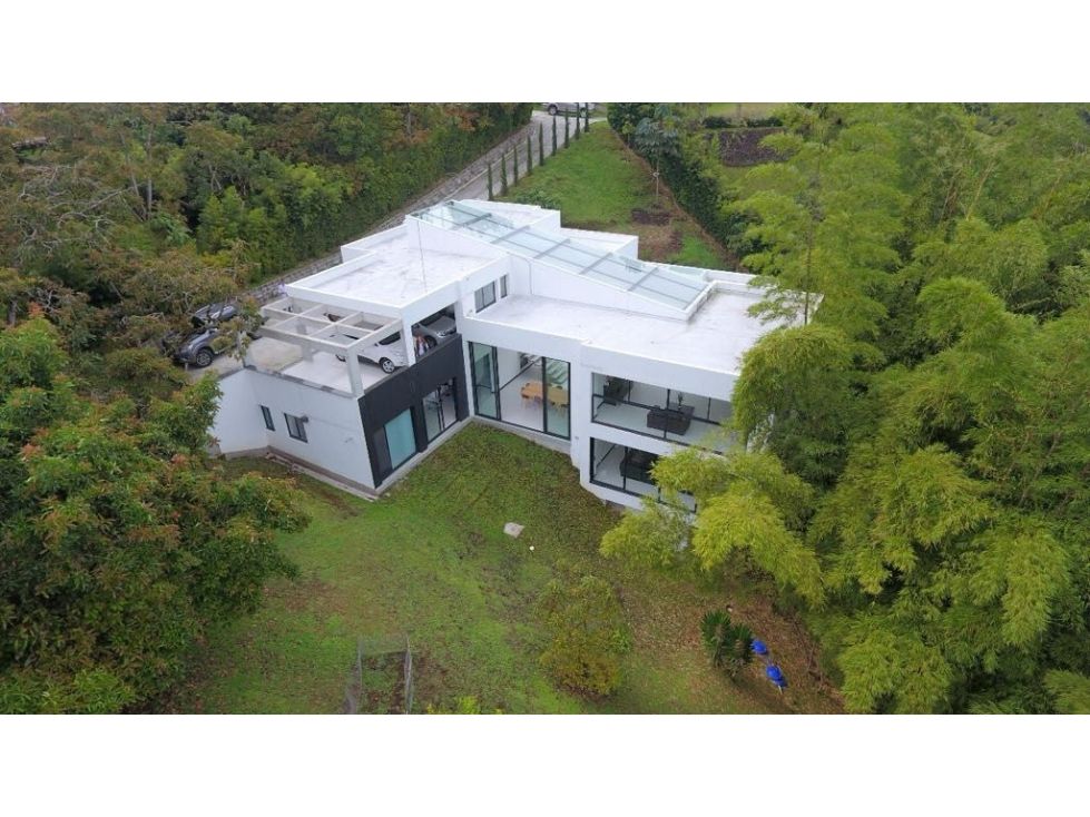 Casa en venta Antioquia El Retiro Fizebad 575 m2 Habitaciones 4 Baños 4 Garajes 3 Precio $2500000000