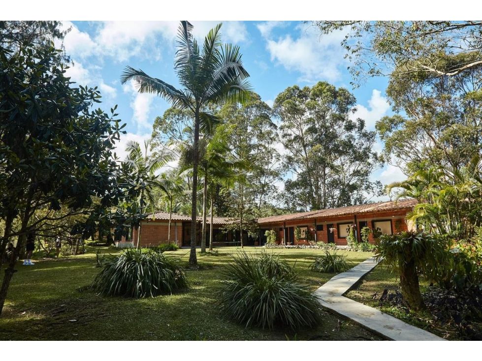 Casa en venta Antioquia Guatape Guatape 600 m2 Habitaciones 7 Baños 8 Garajes 4 Precio $4200000000