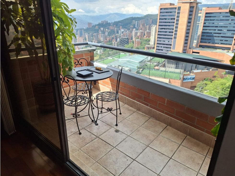 Apartamento en venta Antioquia Medellín Los Naranjos 170 m2 Habitaciones 3 Baños 4 Garajes 2 Precio $1650000000