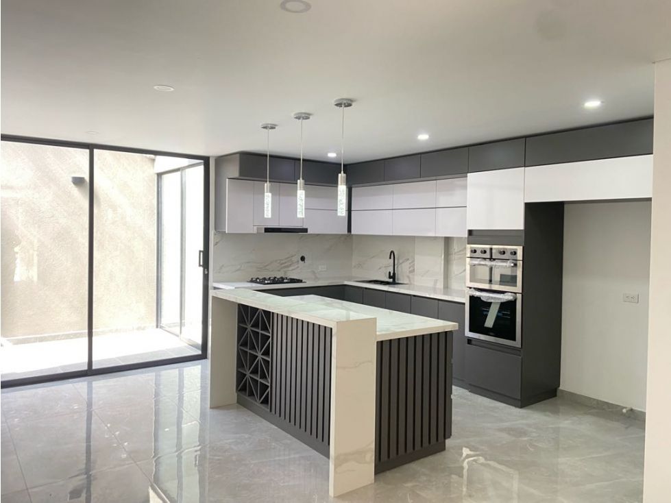 Casa en venta Antioquia Rionegro Ub Lotus Et I 230 m2 Habitaciones 4 Baños 5 Garajes 1 Precio $1320000000