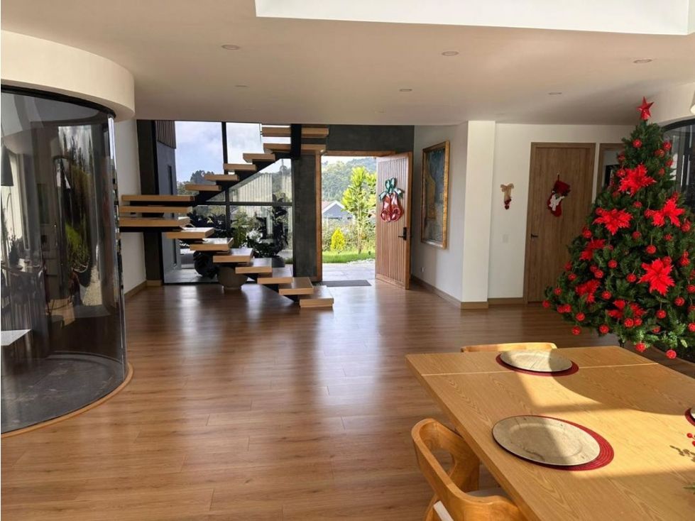 Casa en arriendo Antioquia Medellín Medellín 316 m2 Habitaciones 3 Baños 5 Garajes 6 Precio $30800000
