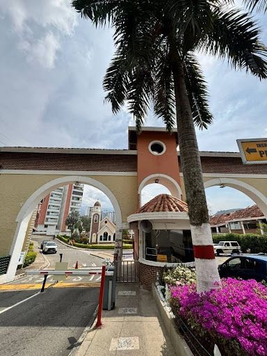 Casa en arriendo Santander Floridablanca Br La Toscana 215 m2 Habitaciones 3 Baños 3 Garajes 1 Precio $7213000