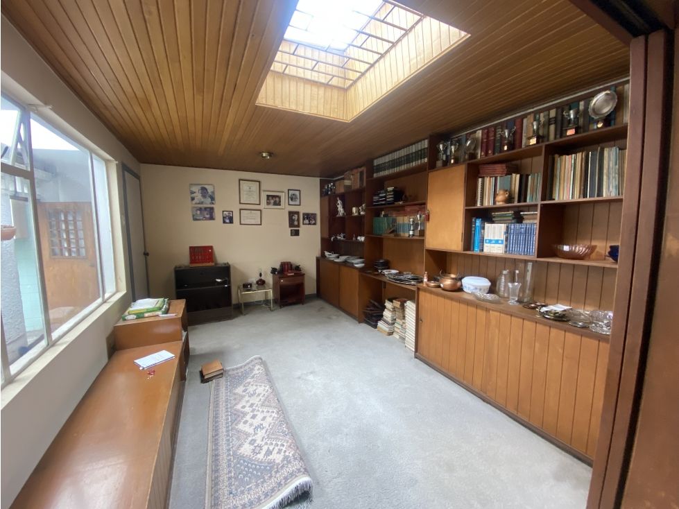 Casa en venta Cundinamarca Bogotá Polo Club 234 m2 Habitaciones 4 Baños 4 Garajes 3 Precio $1050000000