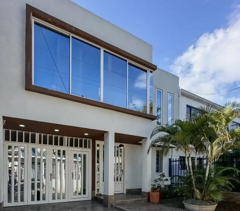 Casa en venta Valle Del Cauca Cali La Hacienda 193 m2 Habitaciones 4 Baños 3 Garajes 2 Precio $700000000