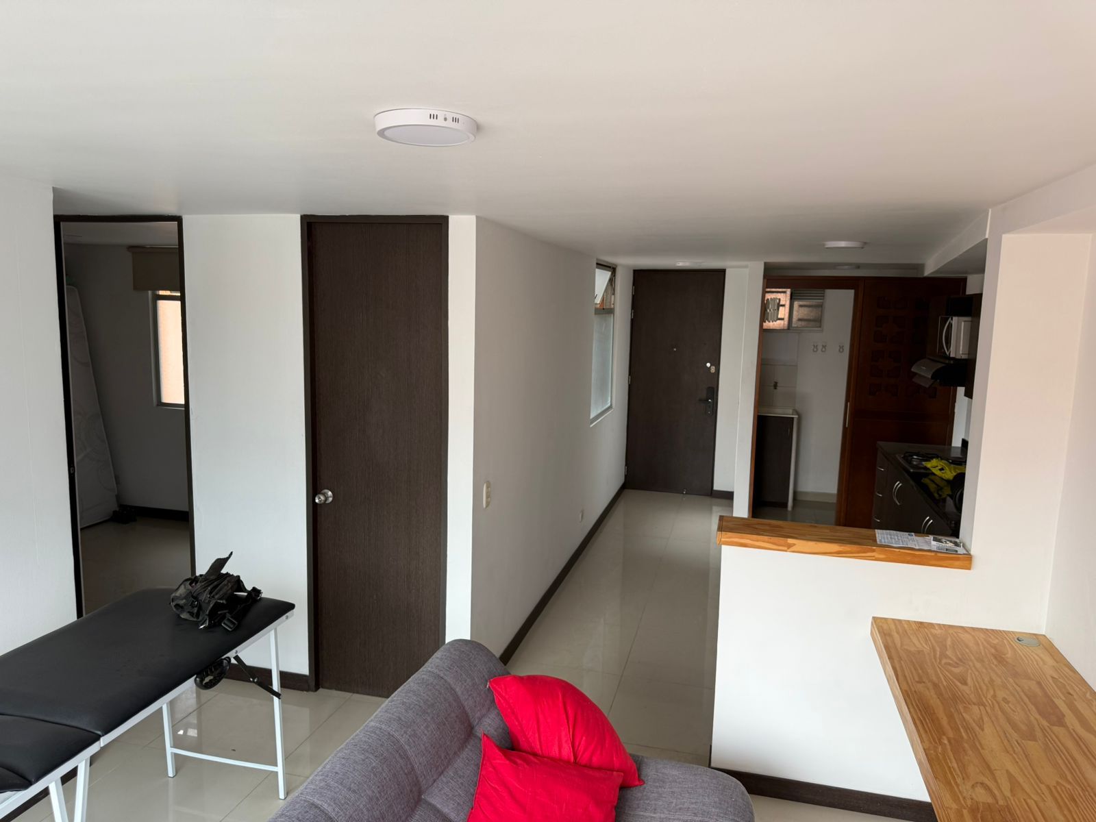 Apartamento en venta Antioquia Medellín Miravalle 49 m2 Habitaciones 2 Baños 2 Garajes 1 Precio $490000000