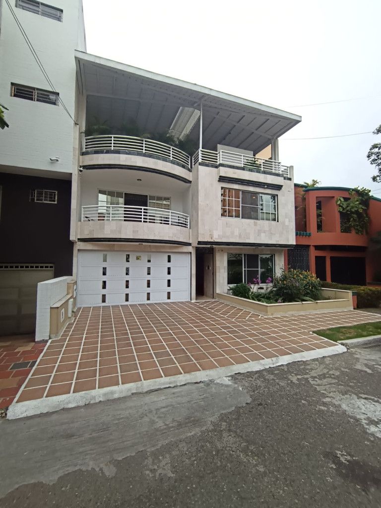 Casa en arriendo Valle Del Cauca Cali Ciudadela Campestre 234 m2 Habitaciones 5 Baños 7 Garajes 4 Precio $15000000