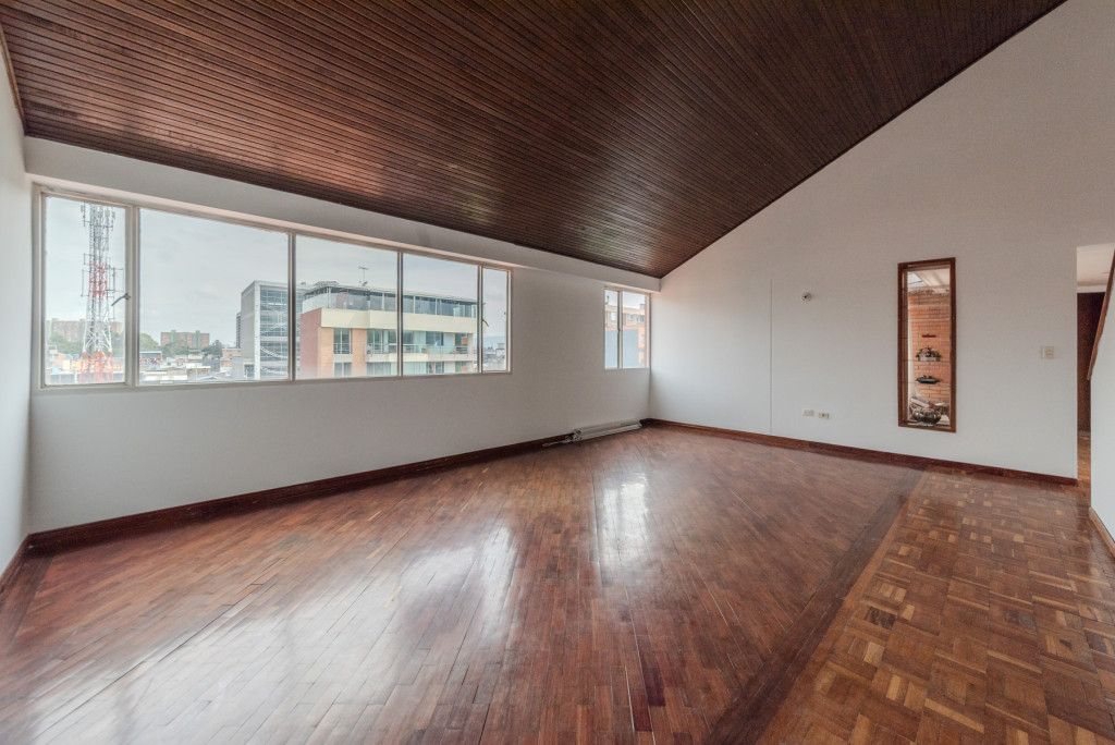 Apartamento en venta Cundinamarca Bogotá Campin Occidental 160 m2 Habitaciones 4 Baños 3 Garajes 1 Precio $650000000