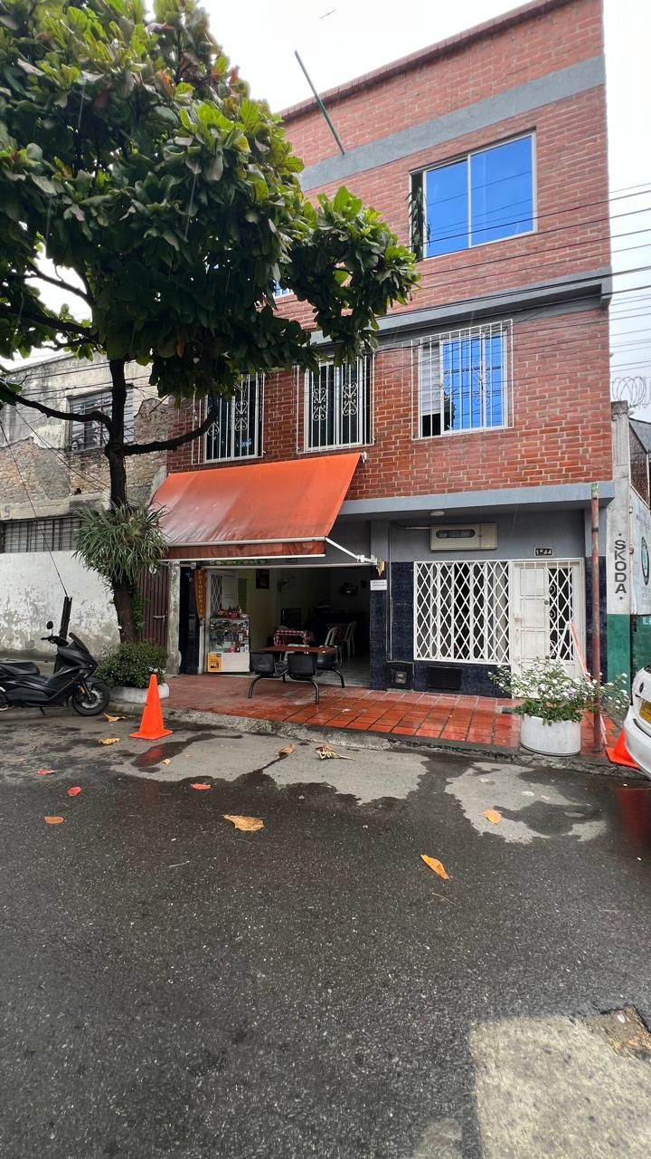 Edificio en venta Valle Del Cauca Cali Guillermo Valencia 545 m2 Habitaciones 6 Baños 6 Garajes 0 Precio $880000000