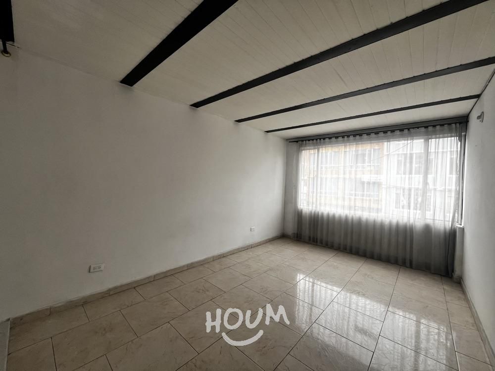 Apartamento en arriendo Cundinamarca Bogotá Villa Adriana 200 m2 Habitaciones 6 Baños 2 Garajes 0 Precio $3000000