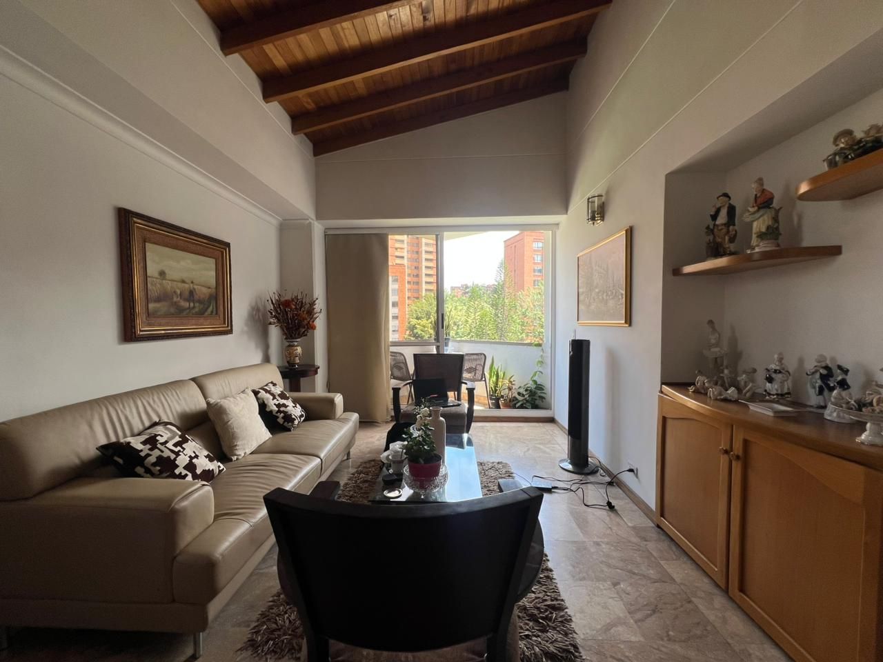Apartamento en arriendo Antioquia Medellín El Diamante 90 m2 Habitaciones 2 Baños 2 Garajes 2 Precio $4950000