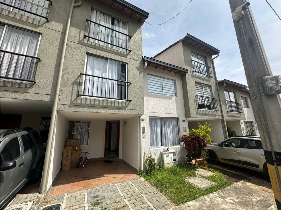 Casa en venta Antioquia Itagüí Ditaires 110 m2 Habitaciones 4 Baños 3 Garajes 0 Precio $820000000