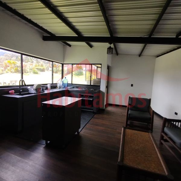 Casa en arriendo Antioquia Guarne Guarne 5000 m2 Habitaciones 3 Baños 3 Garajes 3 Precio $3500000