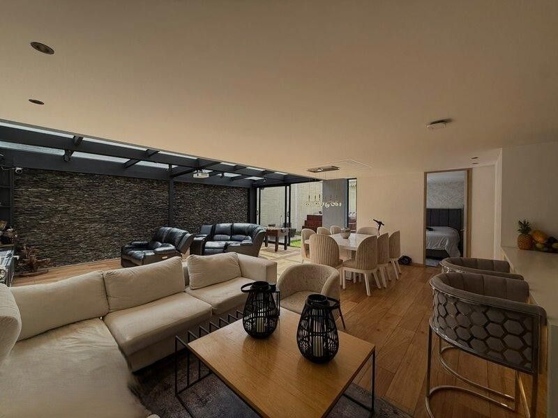 Casa en venta Antioquia Rionegro La Florida 185 m2 Habitaciones 4 Baños 5 Garajes 2 Precio $1580000000