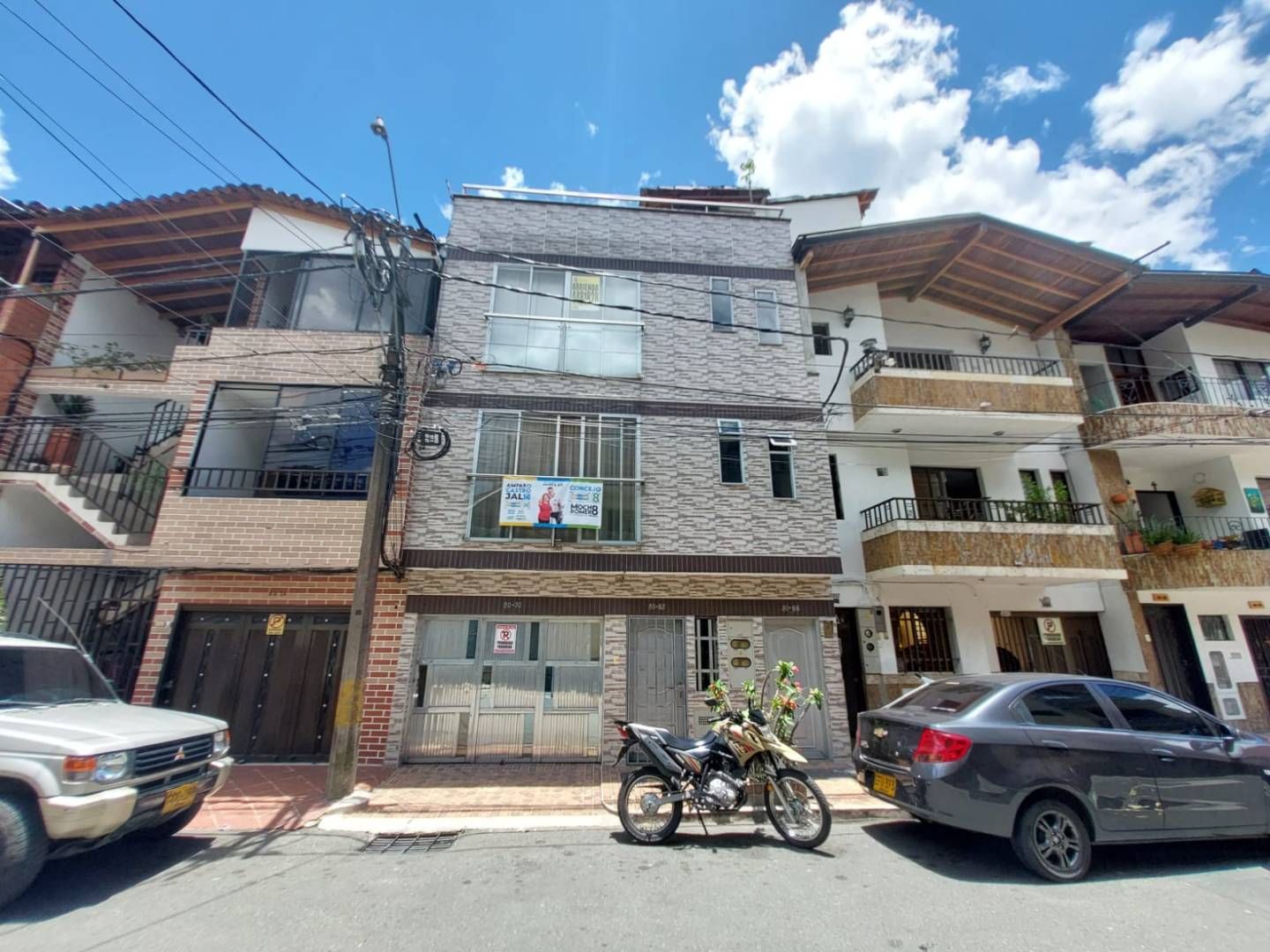 Apartamento en arriendo Antioquia Medellín La Gloria 76 m2 Habitaciones 2 Baños 1 Garajes 0 Precio $2550000