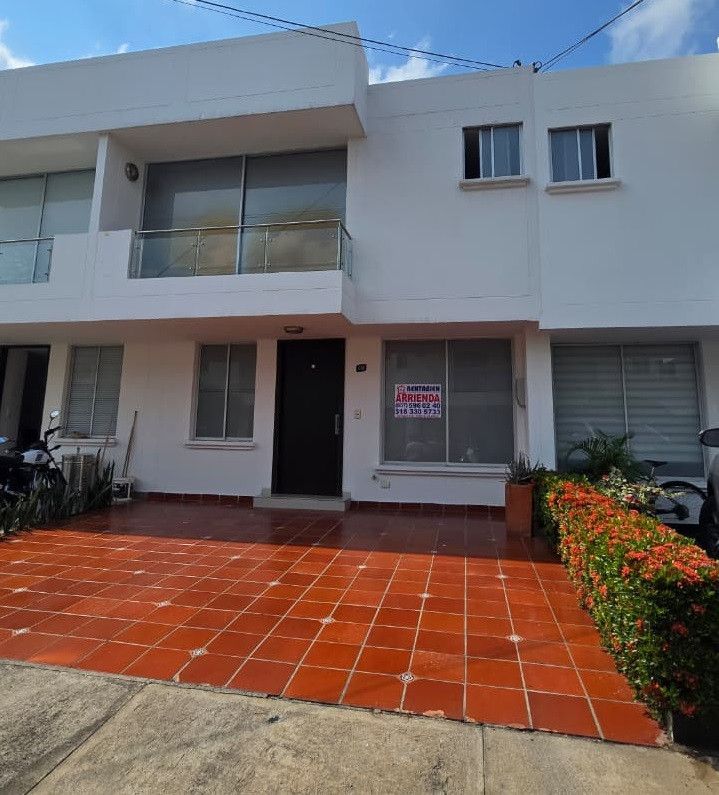 Casa en arriendo Norte De Santander Los Patios Cn Puerto Madero 180 m2 Habitaciones 3 Baños 3 Garajes 2 Precio $2500000