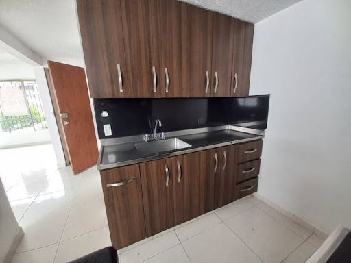 Casa en arriendo Antioquia Envigado Loma Del Barro 150 m2 Habitaciones 5 Baños 2 Garajes 1 Precio $4000000
