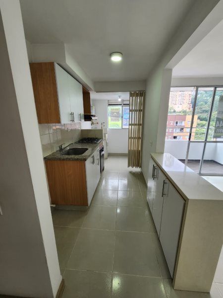 Apartamento en arriendo Antioquia Sabaneta Paso Ancho 67 m2 Habitaciones 2 Baños 2 Garajes 0 Precio $2400000