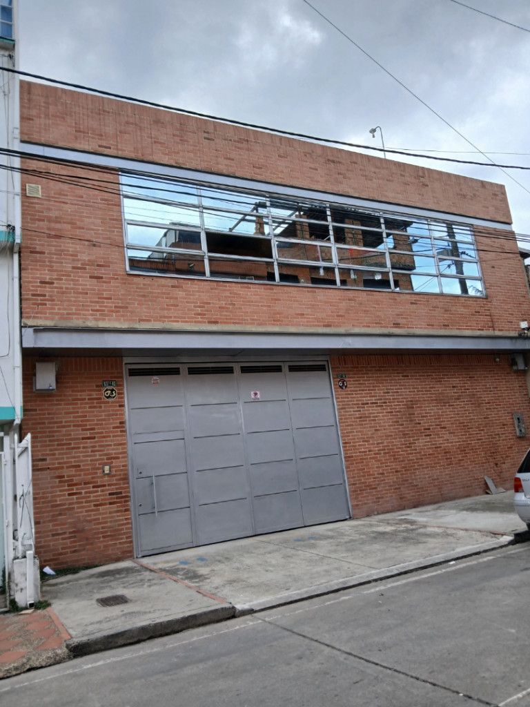 Bodega en arriendo Cundinamarca Bogotá Canódromo 400 m2 Habitaciones 0 Baños 5 Garajes 0 Precio $22000000