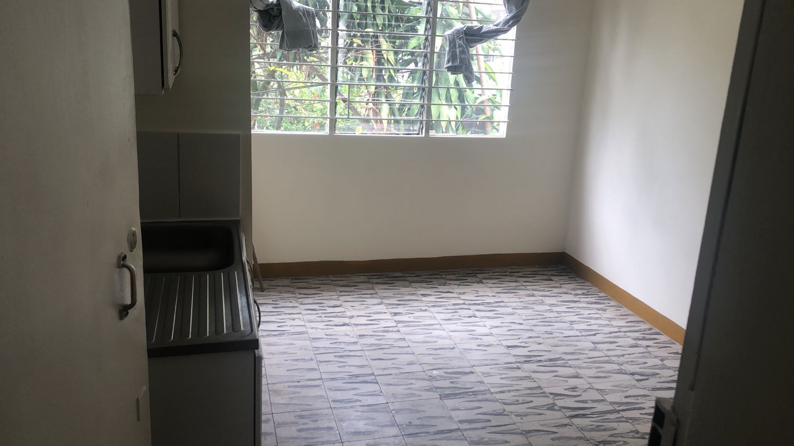 Apartaestudio en arriendo Antioquia Medellín Prado 15 m2 Habitaciones 0 Baños 1 Garajes 0 Precio $580000