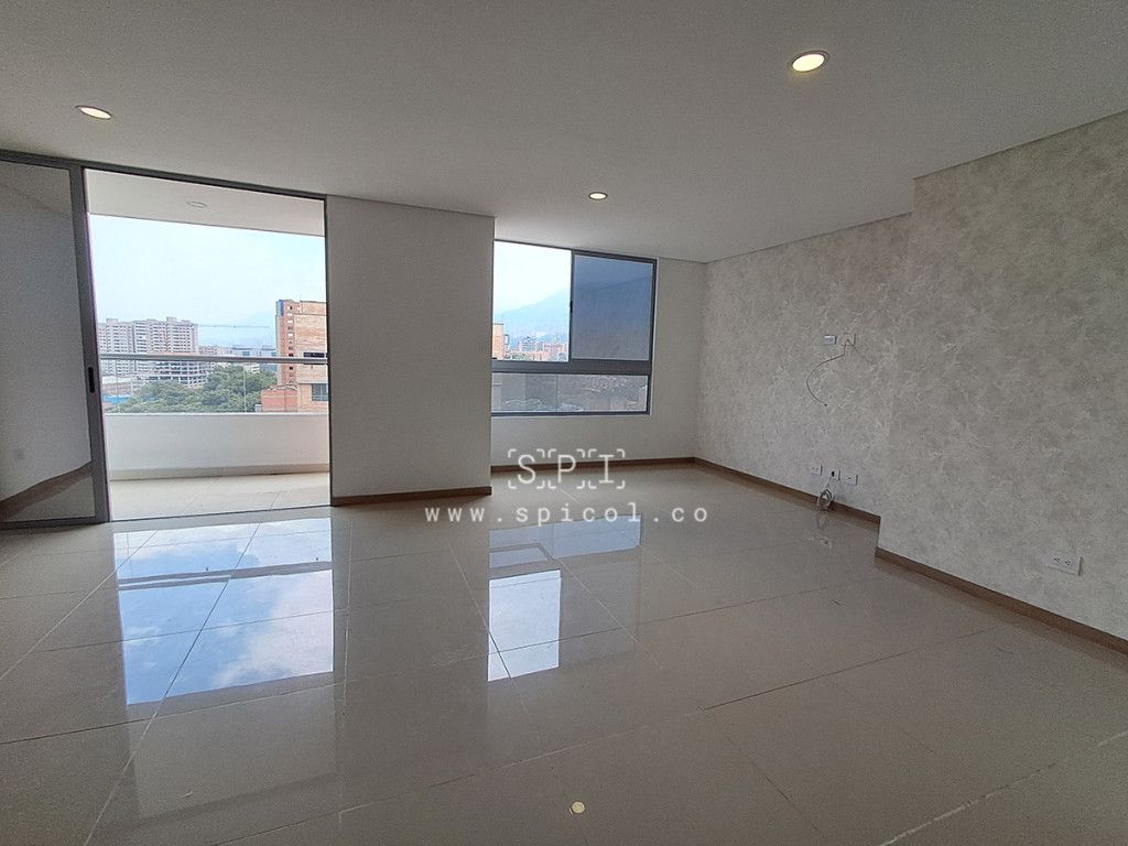Apartamento en arriendo Antioquia Envigado El Portal 193 m2 Habitaciones 3 Baños 4 Garajes 2 Precio $7500000