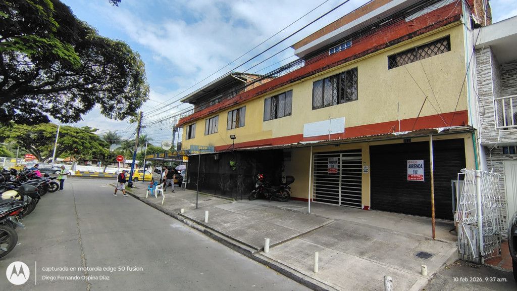 Local en arriendo Valle Del Cauca Cali Urbanización Colseguros 20 m2 Habitaciones 0 Baños 1 Garajes 0 Precio $800000