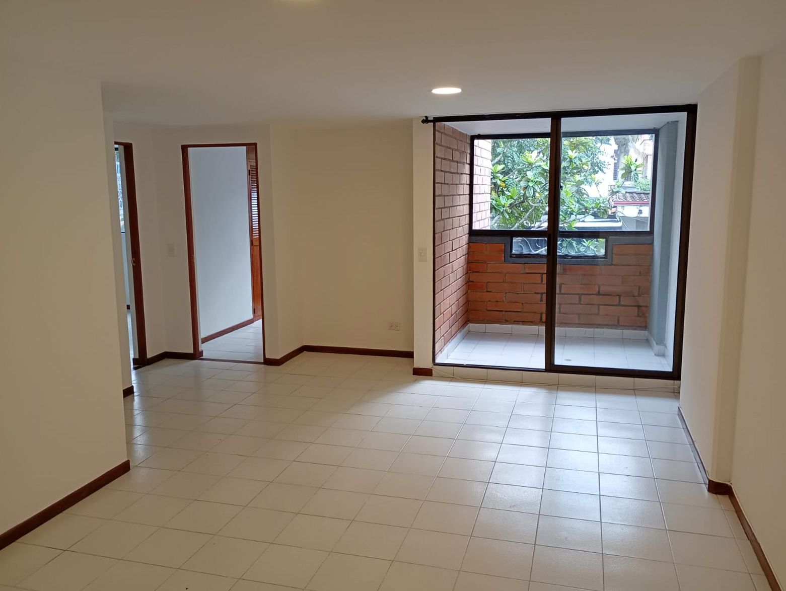 Apartamento en arriendo Antioquia Medellín La Castellana 66 m2 Habitaciones 2 Baños 2 Garajes 1 Precio $3200000