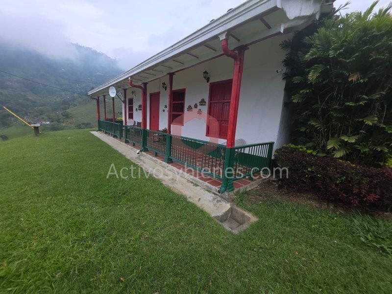 Finca en venta Antioquia Girardota Centro 19278 m2 Habitaciones 5 Baños 2 Garajes 6 Precio $1902000000