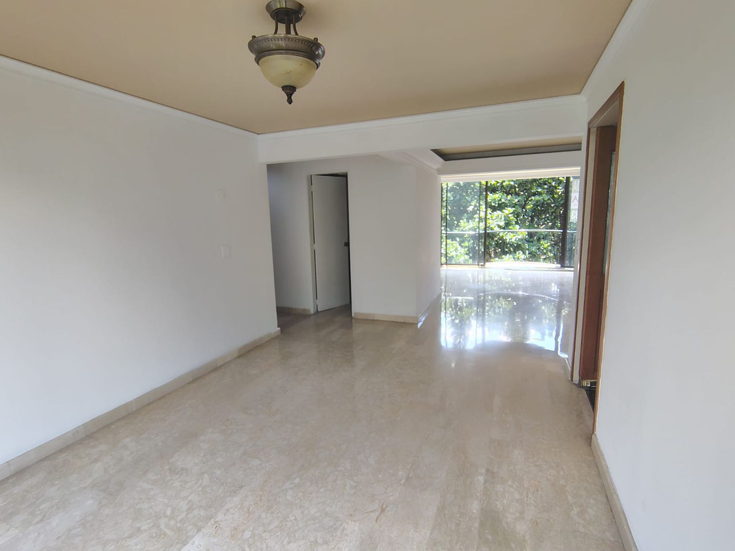 Apartamento en arriendo Antioquia Medellín Patio Bonito 144 m2 Habitaciones 3 Baños 3 Garajes 0 Precio $5500000