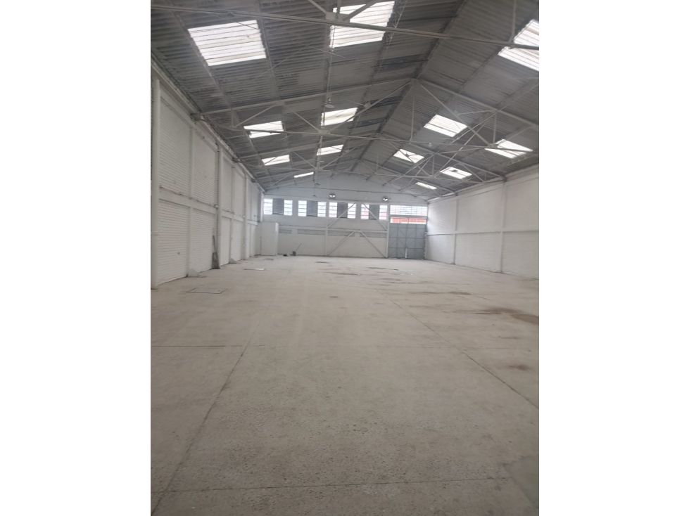 Bodega en arriendo Cundinamarca Bogotá Ortezal 1100 m2 Habitaciones 0 Baños 6 Garajes 6 Precio $35000000