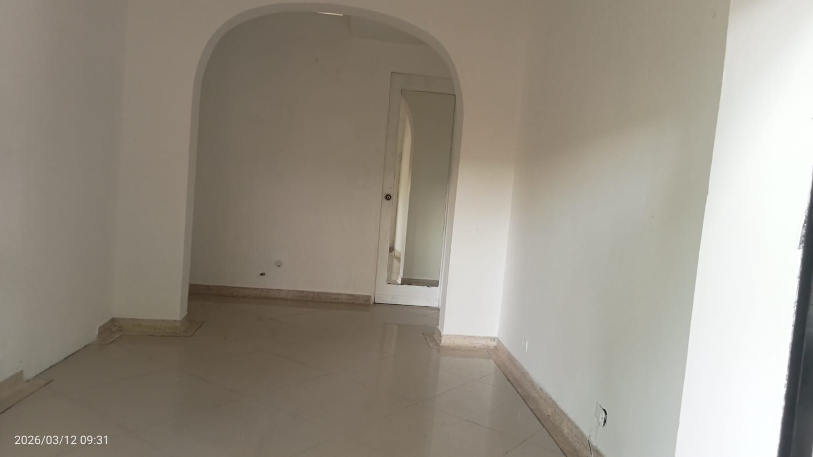 Local Comercial en arriendo Antioquia Medellín Florida Nueva 35 m2 Habitaciones 0 Baños 1 Garajes 0 Precio $1800000