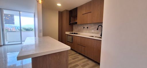 Apartamento en arriendo Antioquia Medellín San Miguel 140 m2 Habitaciones 3 Baños 2 Garajes 0 Precio $3500000