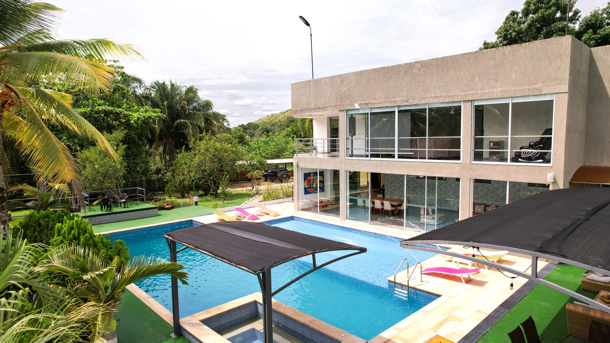 Casa Campestre en venta Tolima Melgar Las Palmas 2000 m2 Habitaciones 6 Baños 6 Garajes 6 Precio $3900000000