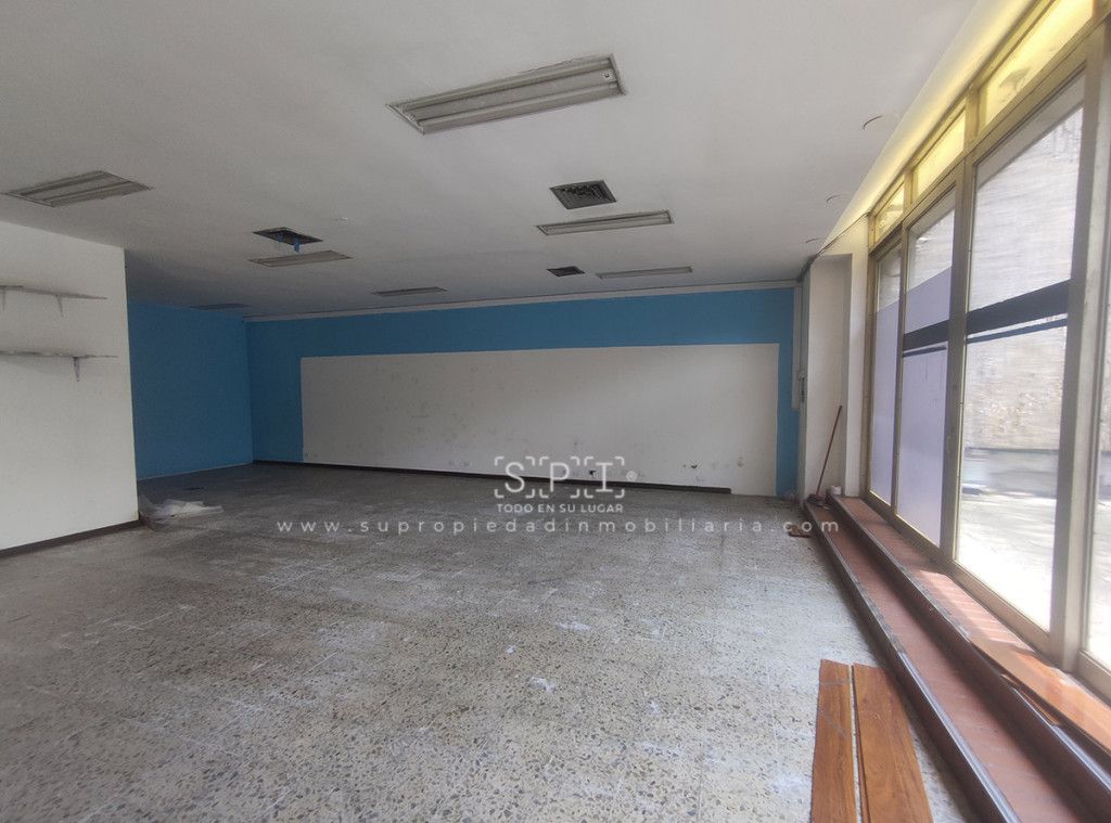 Local en arriendo Antioquia Itagüí La Esmeralda 128 m2 Habitaciones 0 Baños 1 Garajes 0 Precio $7040000