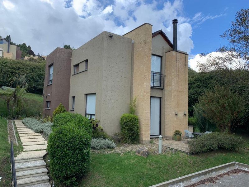 Casa en arriendo Cundinamarca La Calera La Calera 256 m2 Habitaciones 4 Baños 5 Garajes 3 Precio $11500000