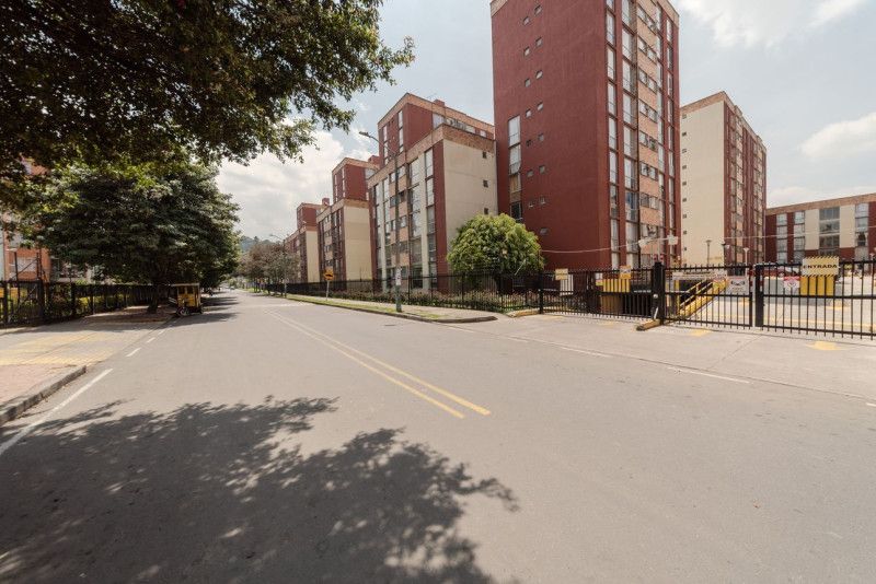 Apartamento en venta Cundinamarca Bogotá Bosques De San Jorge 60 m2 Habitaciones 3 Baños 2 Garajes 1 Precio $275000000