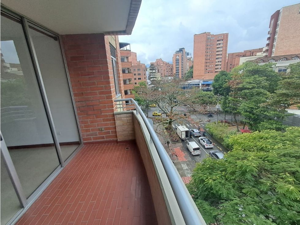 Apartamento en venta Antioquia Medellín Bolivariana 79 m2 Habitaciones 3 Baños 2 Garajes 2 Precio $800000000