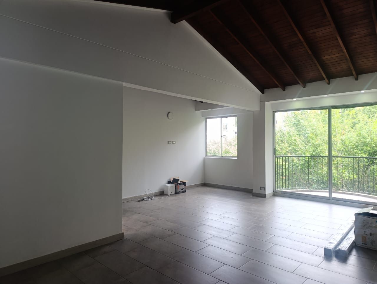 Apartamento en arriendo Antioquia Medellín Los Naranjos 96 m2 Habitaciones 2 Baños 3 Garajes 2 Precio $4000000