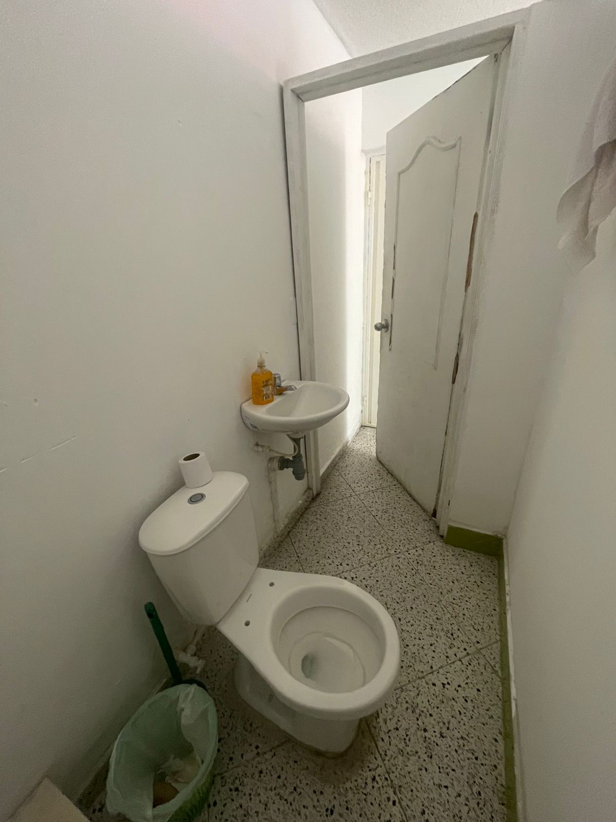 Local Comercial en arriendo Santander Piedecuesta Villanueva Et Ii 25 m2 Habitaciones 0 Baños 1 Garajes 0 Precio $700000