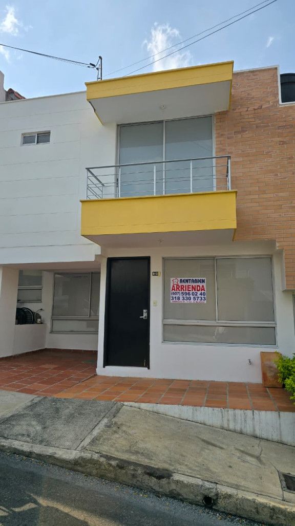 Casa en arriendo Norte De Santander Villa Del Rosario Lomitas 100 m2 Habitaciones 3 Baños 3 Garajes 1 Precio $1500000