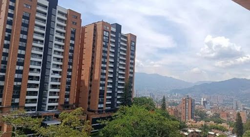 Apartamento en arriendo Antioquia Envigado El Yerbal 75 m2 Habitaciones 2 Baños 2 Garajes 1 Precio $3700000