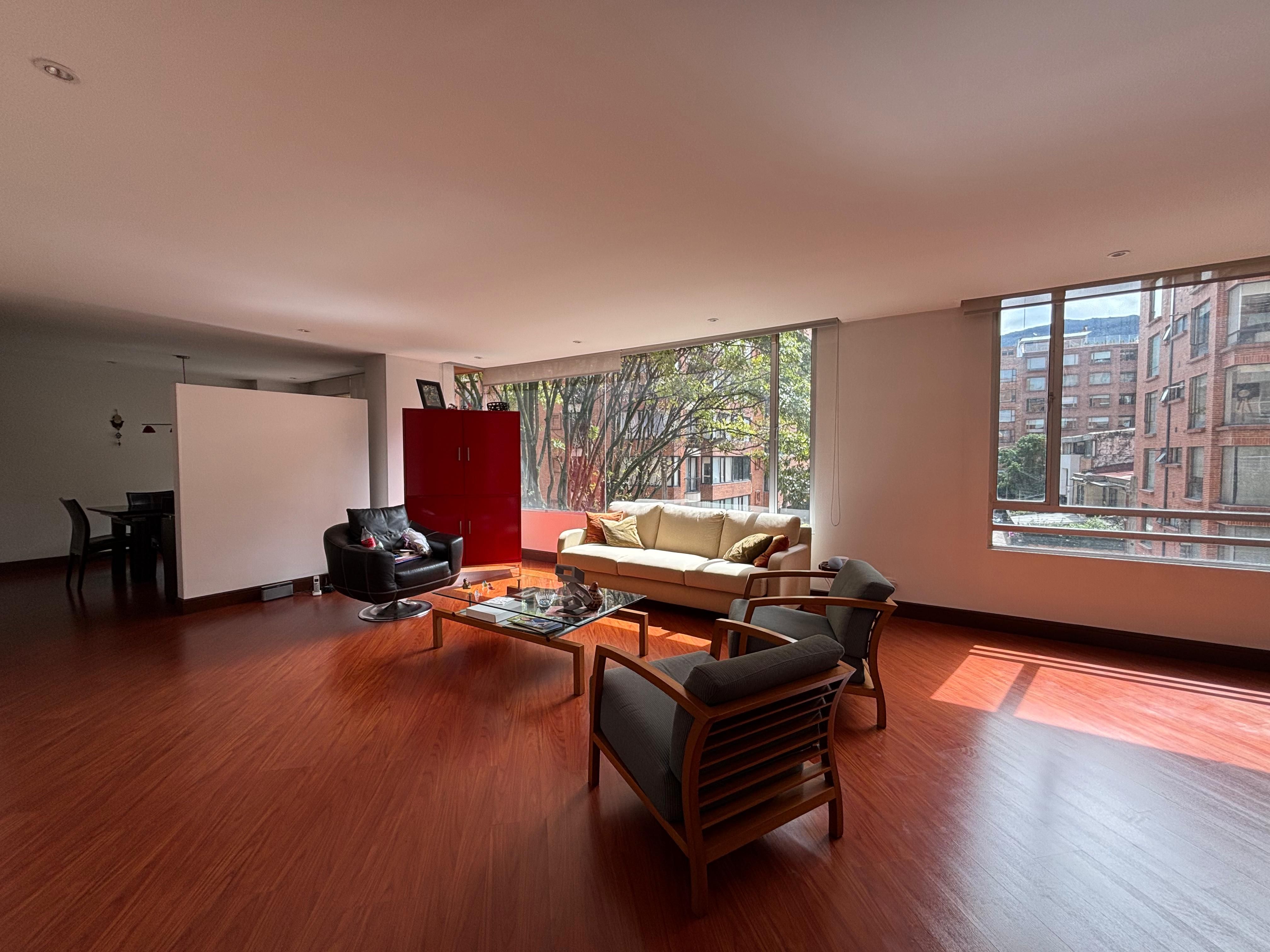 Apartamento en venta Cundinamarca Bogotá Antiguo Country 228 m2 Habitaciones 3 Baños 5 Garajes 2 Precio $2000000000