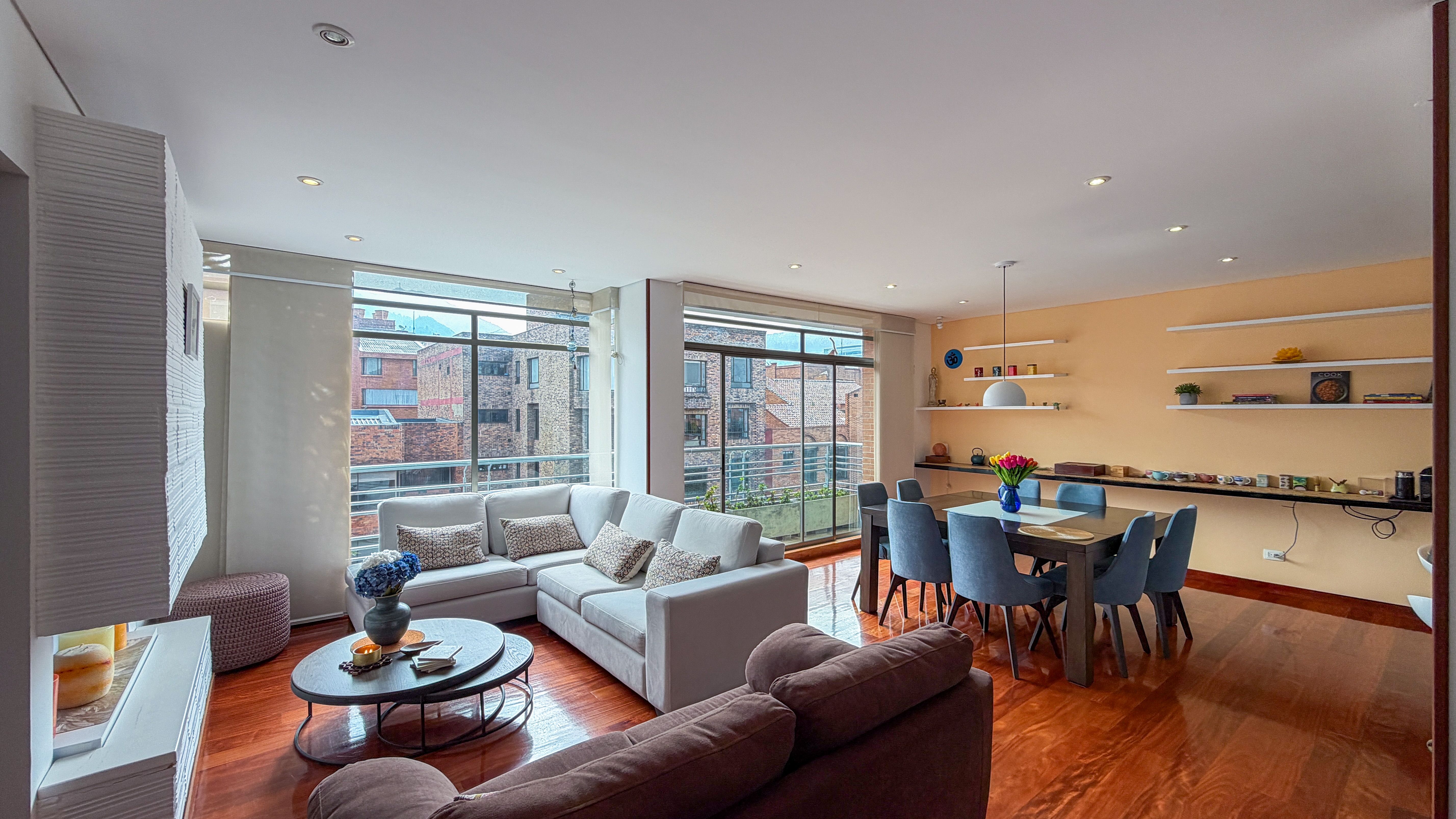 Apartamento en venta Cundinamarca Bogotá Santa Barbara Central 138 m2 Habitaciones 2 Baños 3 Garajes 2 Precio $1230000000