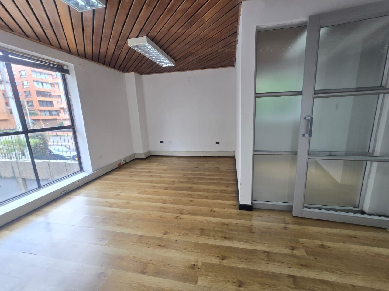 Oficina en venta Cundinamarca Bogotá San Patricio 89 m2 Habitaciones 0 Baños 1 Garajes 2 Precio $525000000
