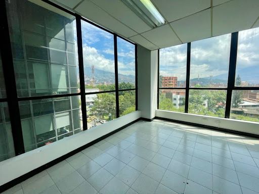 Oficina en arriendo Antioquia Medellín Lorena 50 m2 Habitaciones 0 Baños 1 Garajes 1 Precio $2500000