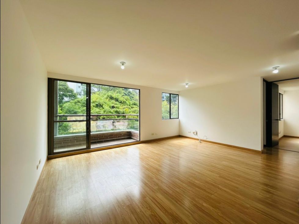 Apartamento en arriendo Antioquia Medellín Los Balsos No1 70 m2 Habitaciones 2 Baños 2 Garajes 1 Precio $4300000